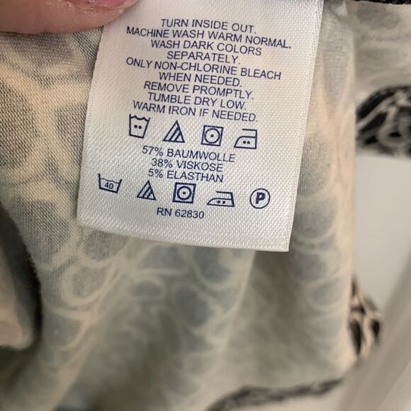 Lands' End size 16 wrap dress with circle design/black and white - Picture 5 of 8